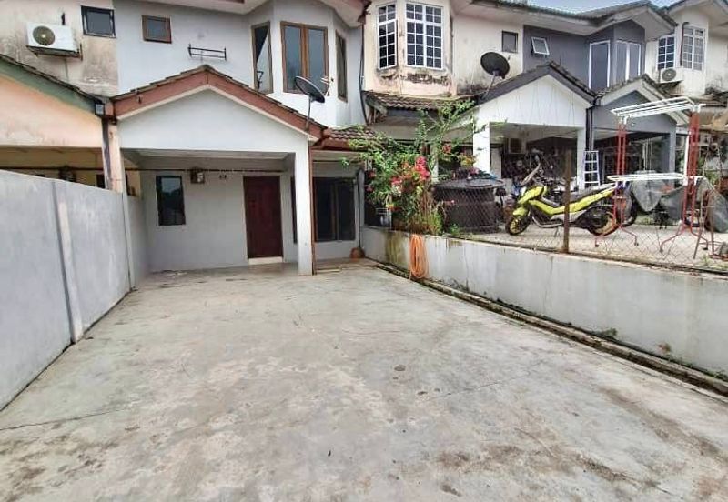 Taman Saujana Puchong