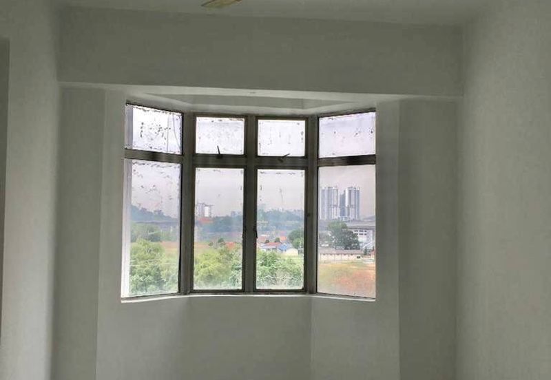 Tasik Heights Apartment