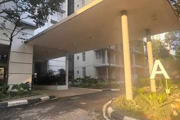 Midfields Condominium