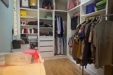 Midfields Condominium