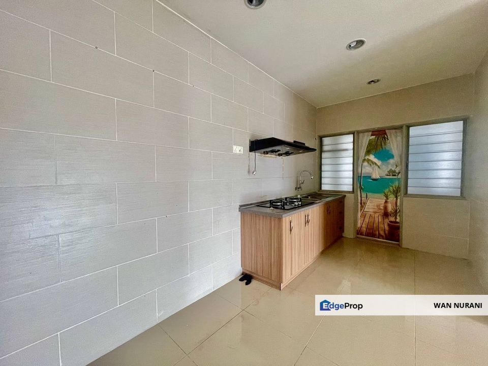 Astana Lumayan Condominium Bandar Seri Permaisuri Cheras KL (FACING LAKE+POOL), Kuala Lumpur, Cheras