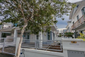 Jalan SP 10 @ Bandar Saujana Putra