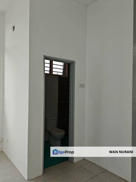 Newly Painted Double Storey Semi-D Cluster, SP 10 Bandar Saujana Putra For Sale, Selangor, Jenjarom
