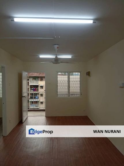 NEAR LRT BLOK B SEKSYEN 4 FLAT WANGSA MAJU KUALA LUMPUR FOR RENT, Kuala Lumpur, Wangsa Maju