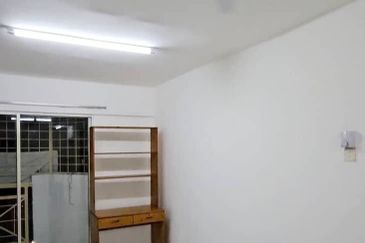 Pangsapuri Damai, Subang Bestari