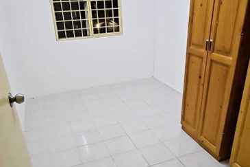 Pangsapuri Damai, Subang Bestari