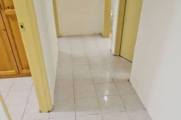 Pangsapuri Damai, Subang Bestari