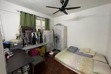 Flat PKNS AU3 (Blok 1 - 6)