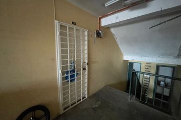 Flat PKNS AU3 (Blok 1 - 6)