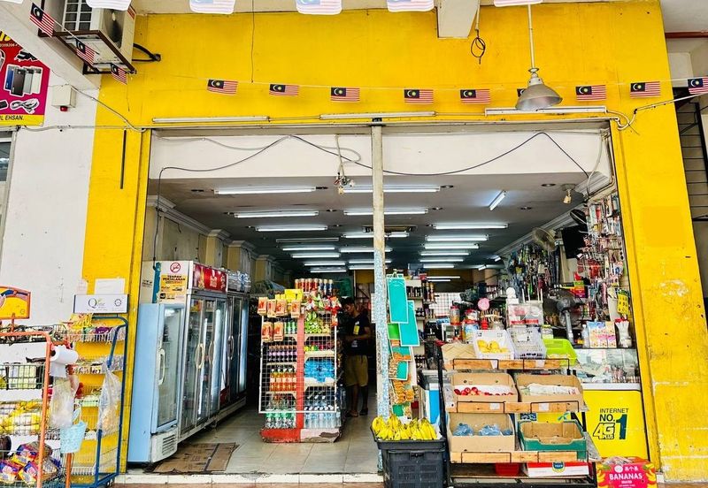 Dataran Otomobil, Seksyen 15