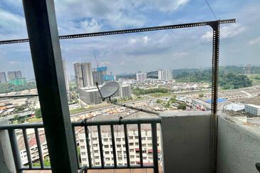 Vista Pinggiran, Taman Pinggiran Putra