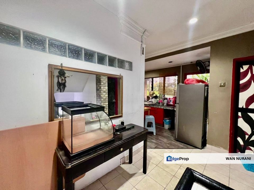 Villa Laman Tasik 2 Storey TownHouse (End Lot)Bandar Sri Permaisuri Cheras KL, Kuala Lumpur, Cheras