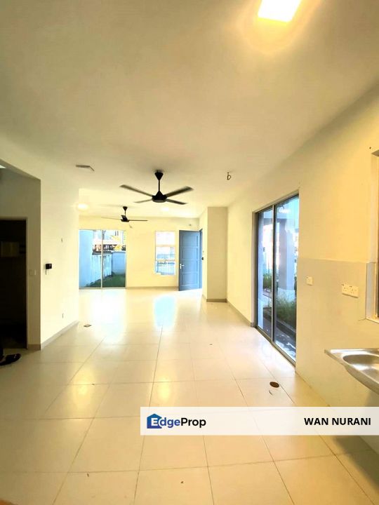 Semi-D Cluster Double Storey Bayu Suria Bandar Puncak Alam, Selangor, Bandar Puncak Alam