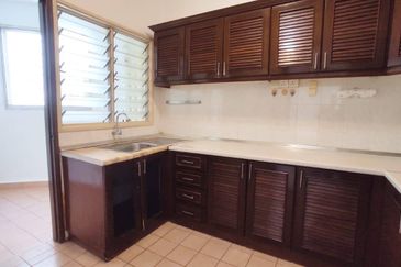 Pangsapuri Kristal (Crystal Tower), Taman Bukit Indah