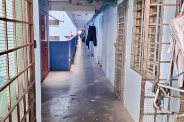 Sri Rakyat Apartment