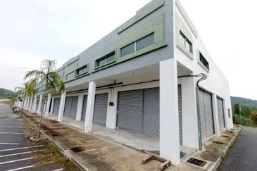 Alor Gajah, Residensi Pr1ma Pulau Sebang Shoplot For Sale