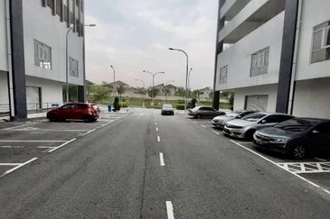 Shoplot PR1MA Bandar Bukit Mahkota Bangi Selangor For Sale