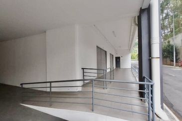 Shoplot PR1MA Bandar Bukit Mahkota Bangi Selangor For Sale