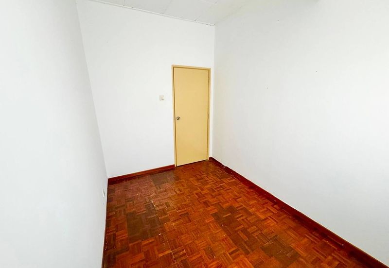 Pangsapuri Mutiara Subang