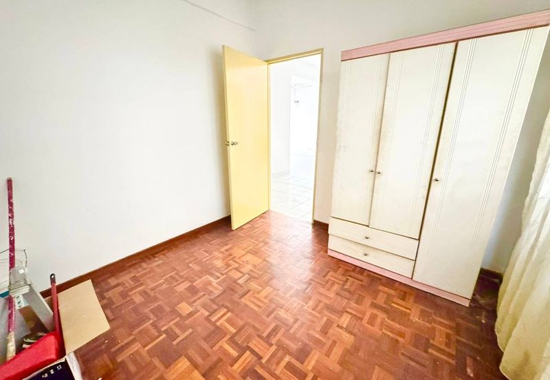 Pangsapuri Mutiara Subang