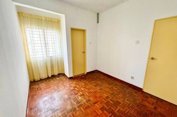 Pangsapuri Mutiara Subang