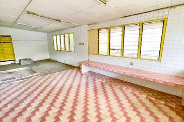 Jalan Bukit Kemuning