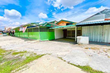 Jalan Bukit Kemuning