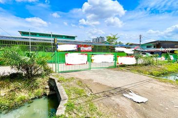 Jalan Bukit Kemuning