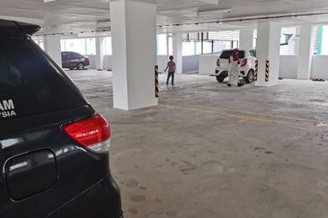 Tangerine Suites @ Sunsuria City