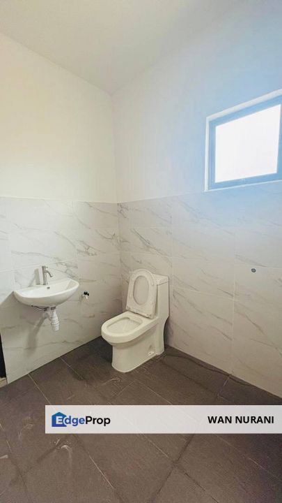 Double Storey Superlink House Seksyen 8 Petaling Jaya Selangor, Selangor, Petaling Jaya