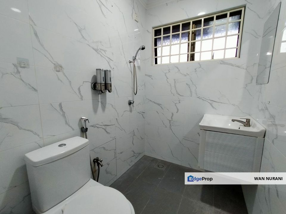 Low Density 2 Storey Semi D Taman Dagang Ampang Selangor For Rent, Selangor, Ampang