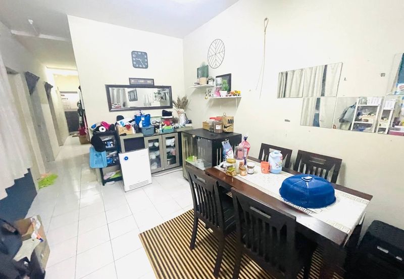 Residensi Bistaria, Ukay Bistari