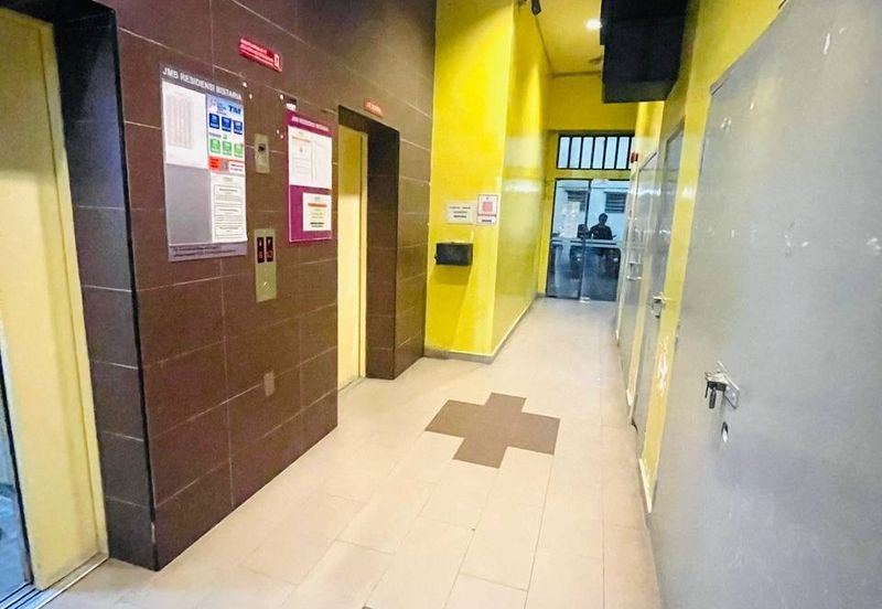 Residensi Bistaria, Ukay Bistari