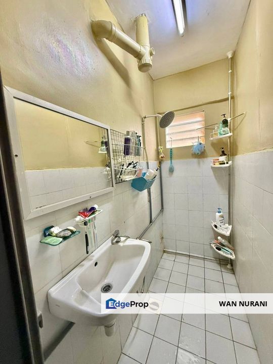 Freehold Pangsapuri Segar Ria Taman Bukit Segar Cheras KL For Sale, Kuala Lumpur, Cheras