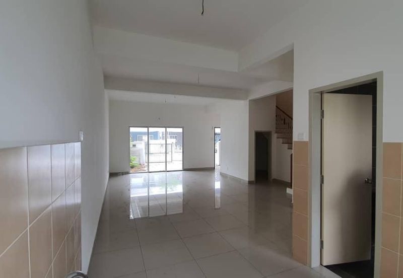 Albury 2, Taman Tasik Senangin