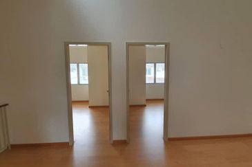 Albury 2, Taman Tasik Senangin