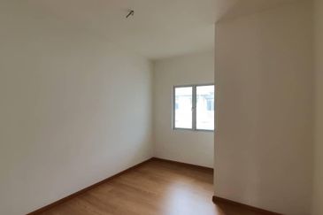 Albury 2, Taman Tasik Senangin