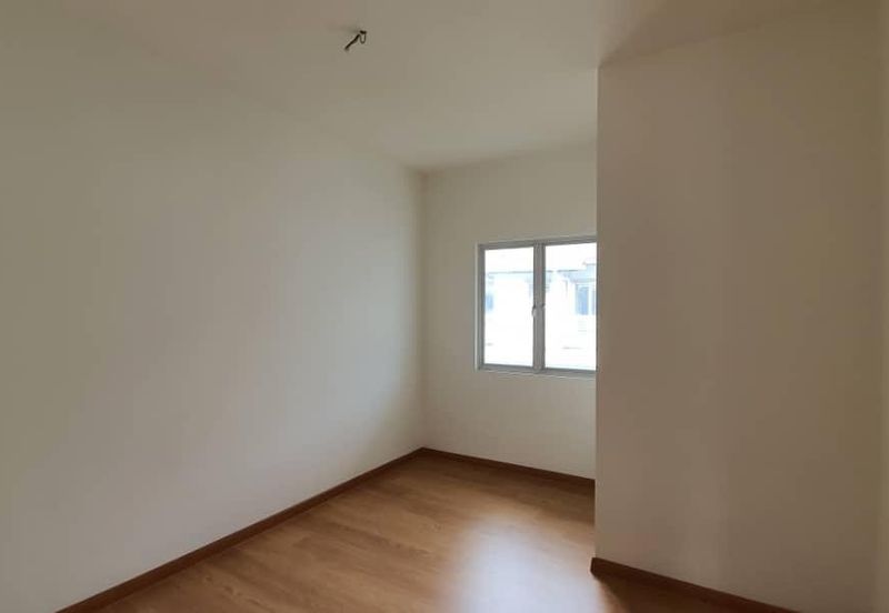 Albury 2, Taman Tasik Senangin