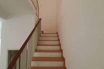 Albury 2, Taman Tasik Senangin