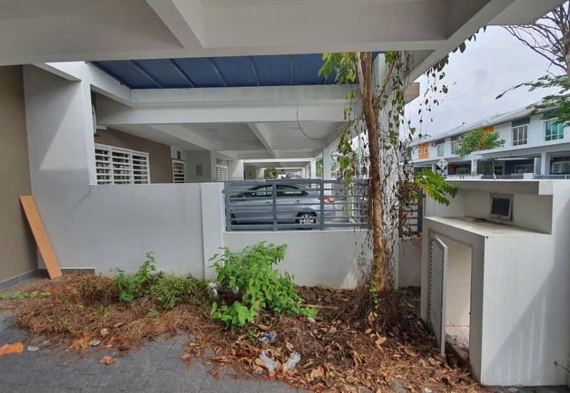 Albury 2, Taman Tasik Senangin