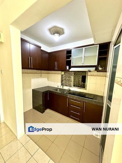 Kantan Court Taman Bukit Serdang Seri Kembangan Selangor For Sale, Selangor, Seri Kembangan