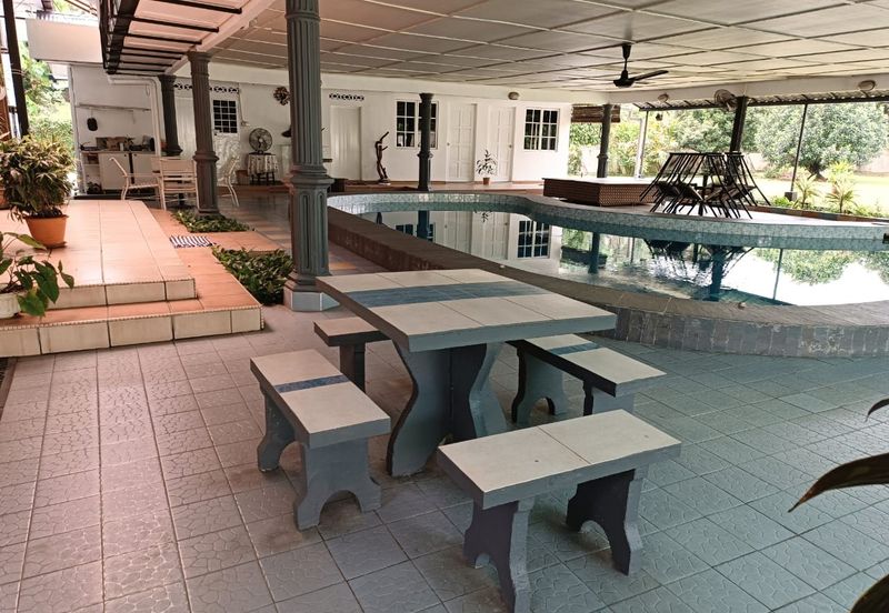 Sungai Buloh Country Resort