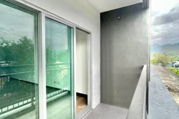 Residensi Anggerik Wira