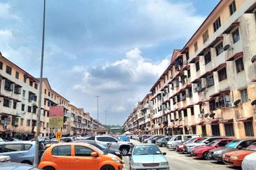 Pangsapuri Damai, Subang Bestari