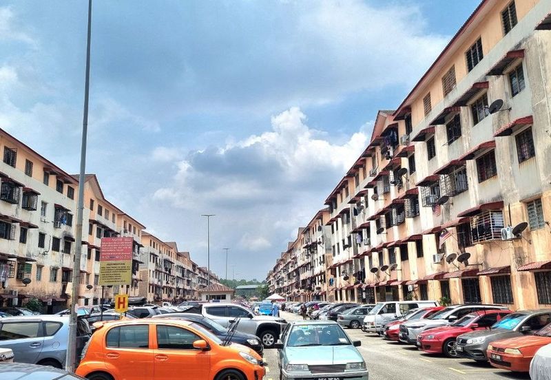 Pangsapuri Damai, Subang Bestari