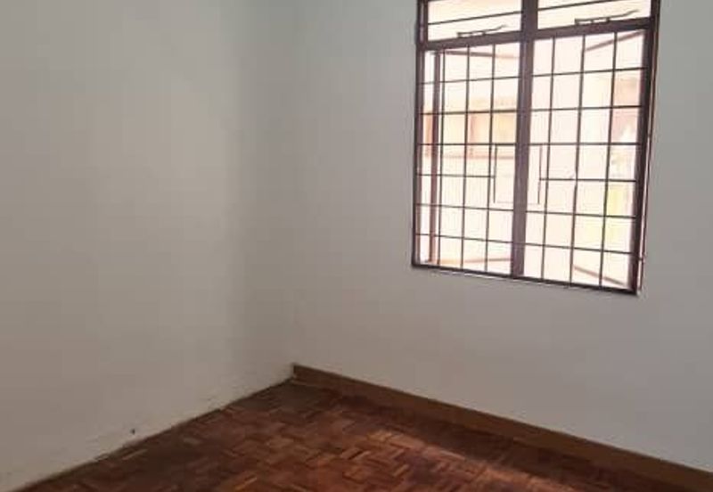 Pangsapuri Sri Raya, Ukay Perdana