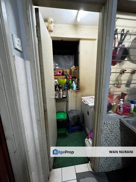 Partially Furnished Apartment Subang Suria Seksyen U5 Shah Alam For Sale , Selangor, Shah Alam