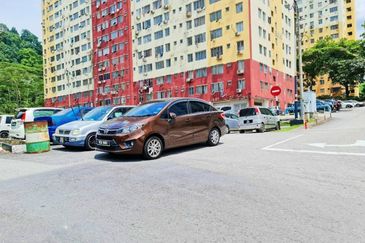 Jelutong Apartment, Selayang Heights