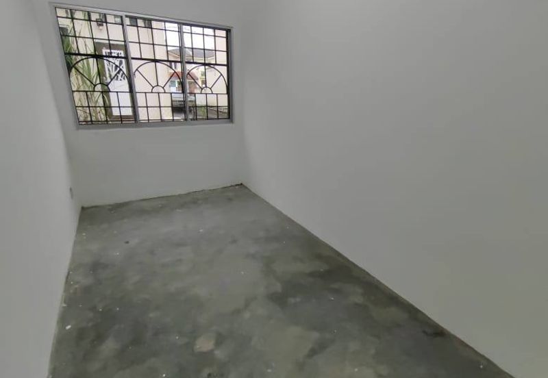 Taman Saujana Puchong