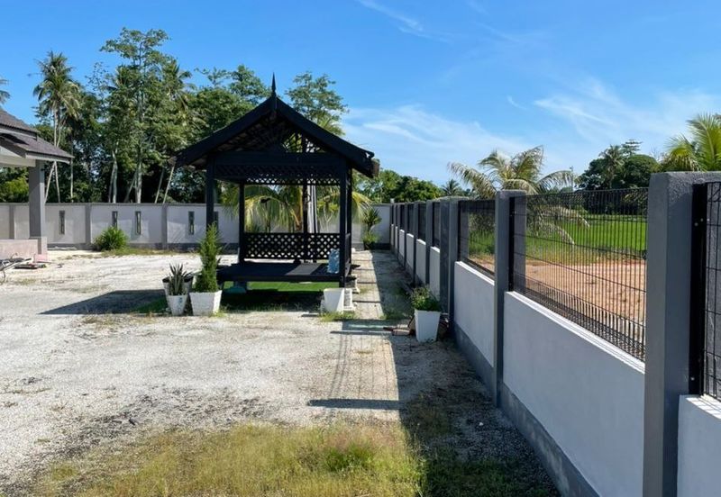 Banglo Setingkat Beserta Tanah 1.25 Ekar Kampung Apal, Besut Terengganu Untuk Di Jual